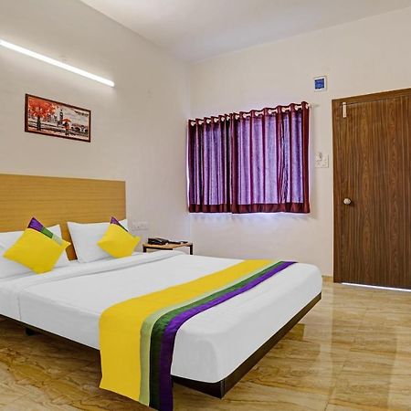 Itsy Hotels Flowers Park Нашик Екстер'єр фото