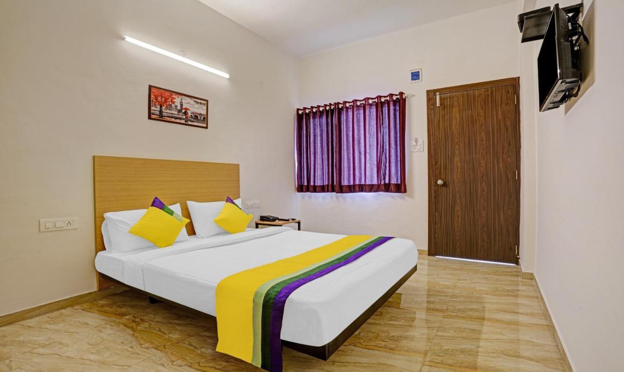 Itsy Hotels Flowers Park Нашик Екстер'єр фото