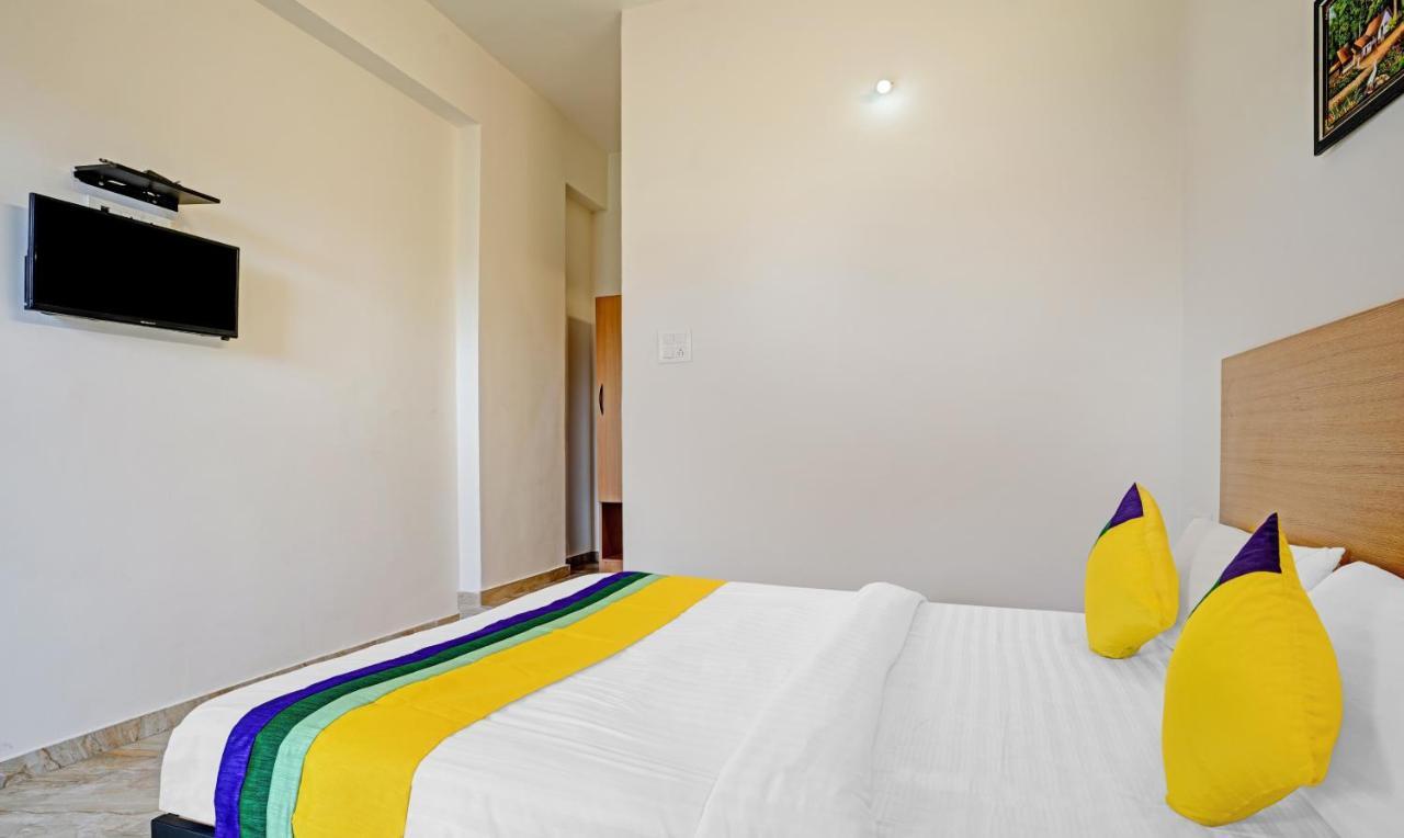 Itsy Hotels Flowers Park Нашик Екстер'єр фото