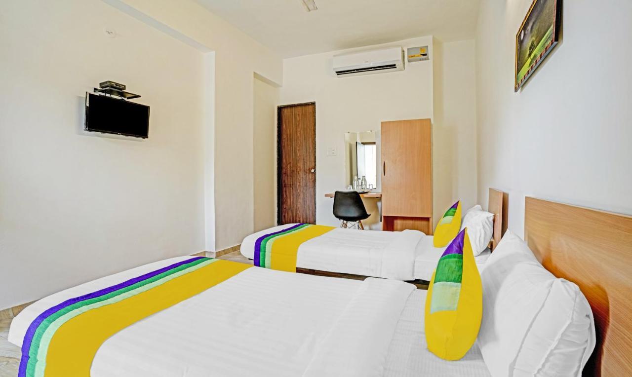 Itsy Hotels Flowers Park Нашик Екстер'єр фото