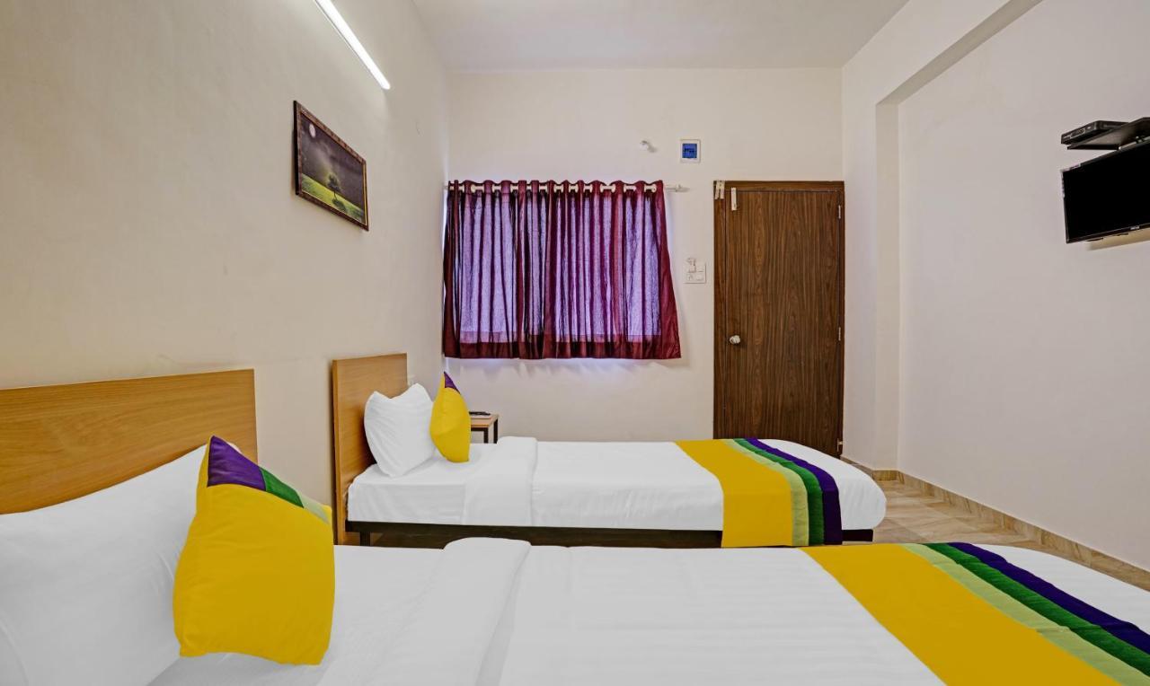 Itsy Hotels Flowers Park Нашик Екстер'єр фото