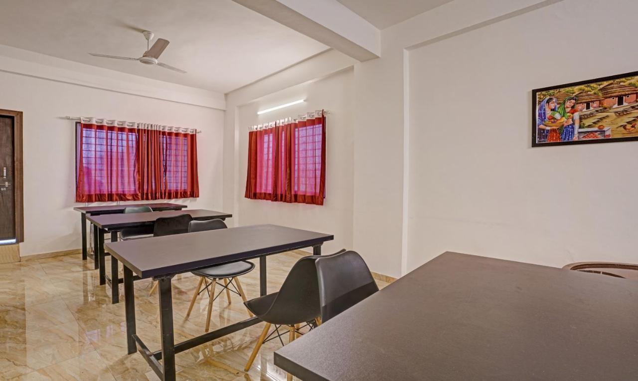 Itsy Hotels Flowers Park Нашик Екстер'єр фото